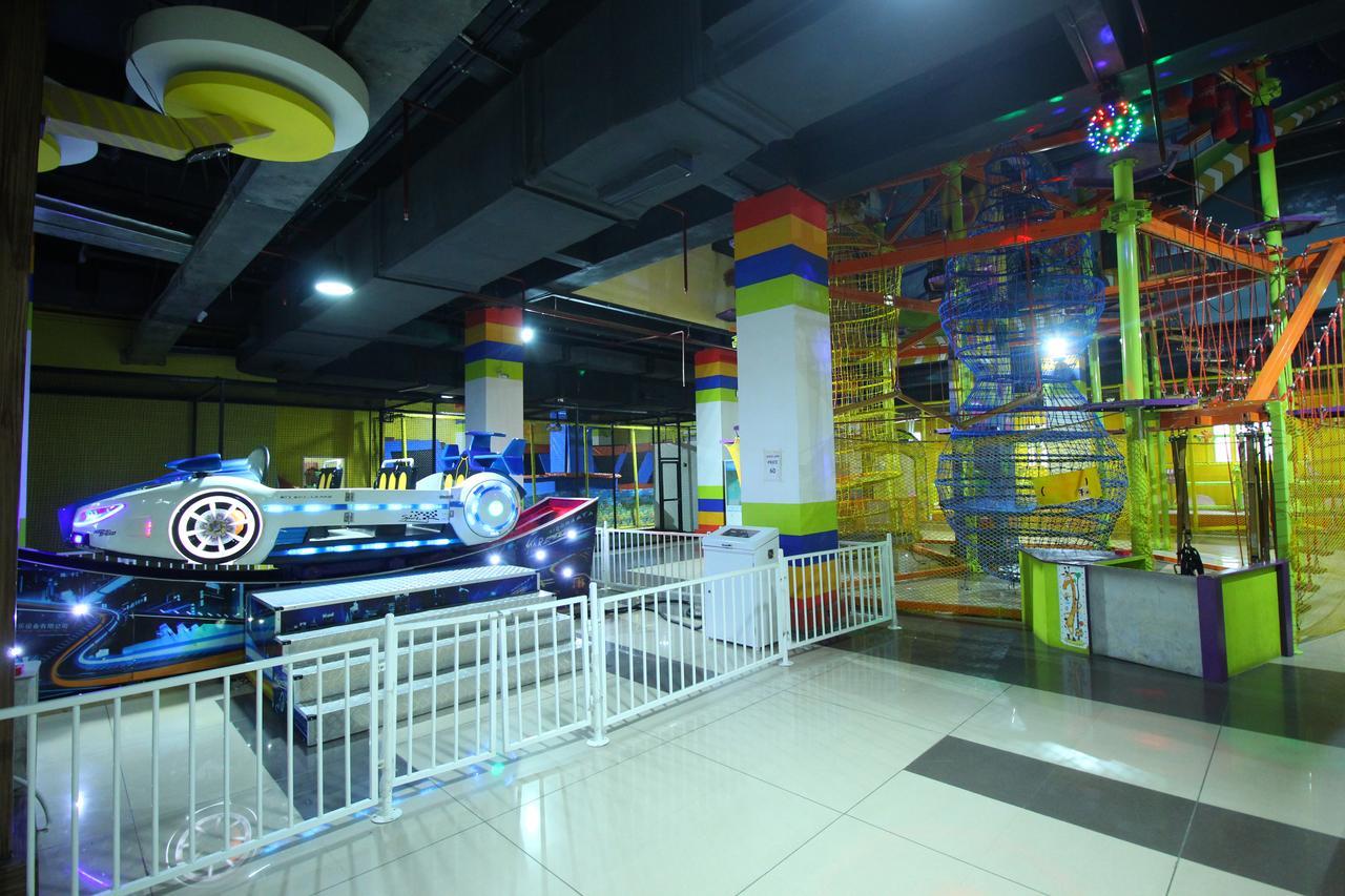 Jackpot Room In & Out Dormitory アーメダバード エクステリア 写真